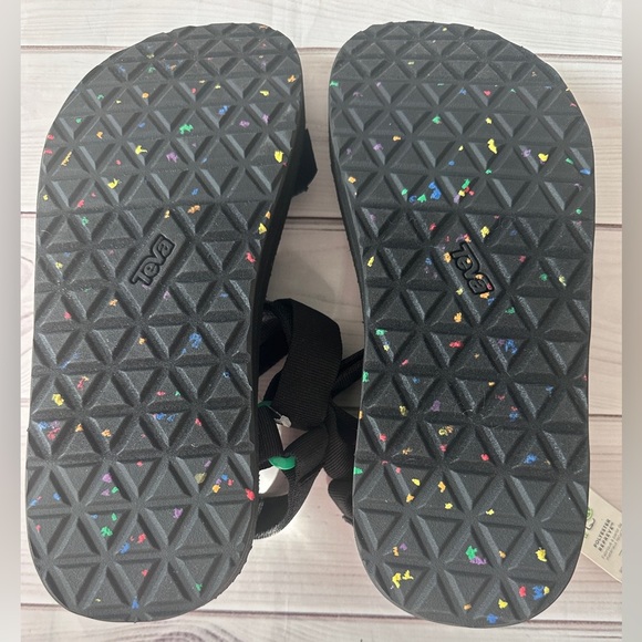 TEVA Universal Midform Pride Sandals | Men’s 11 | NWT Rainbow LGBTQ Comfortable - Picture 10 of 10